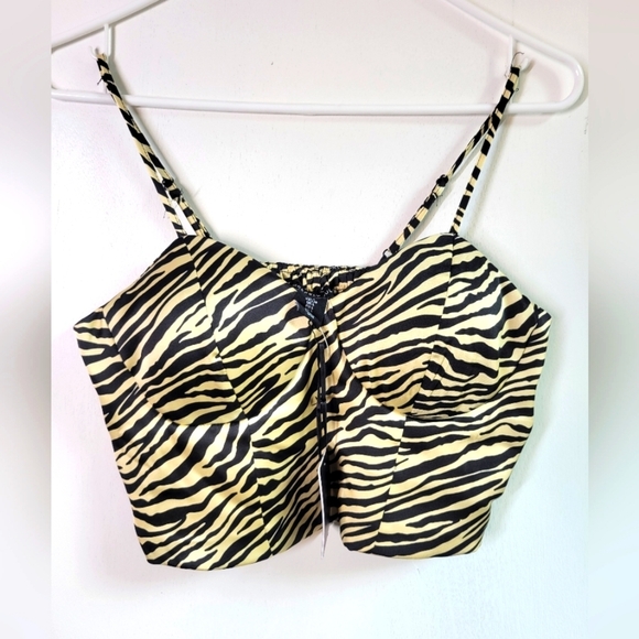 NWT Sincerely Jules ZEBRA Smocked Cami Large - Picture 1 of 4